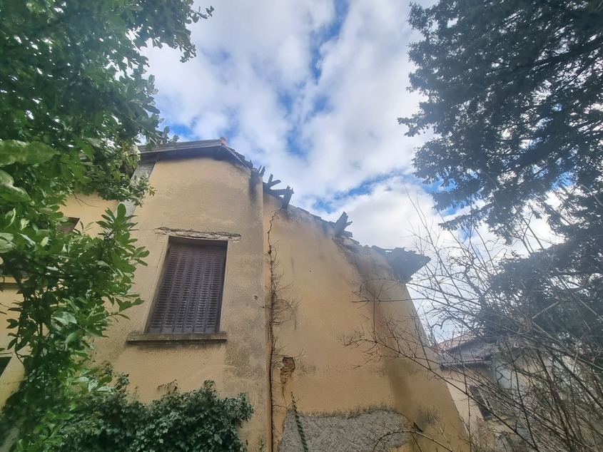 expert bâti ancien pisé fissure humidité dans les mon du lyonnais